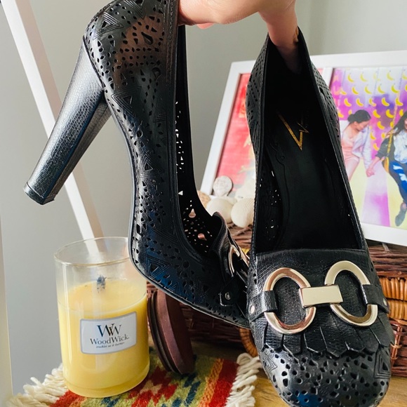 Vince Camuto Lazer Cut Leather Heels - Picture 3 of 6